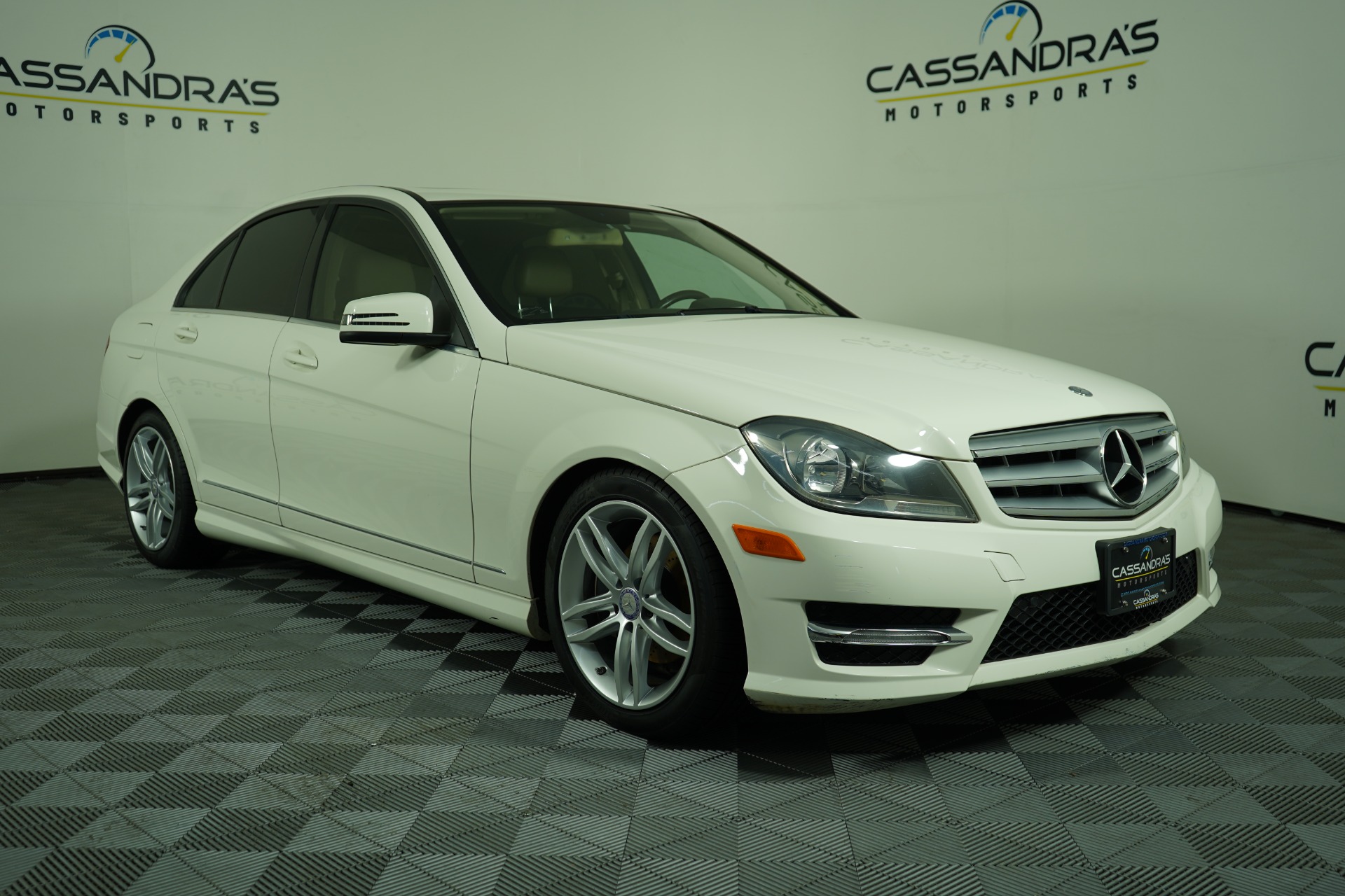 Used Mercedes-Benz C300 White Exterior for Sale